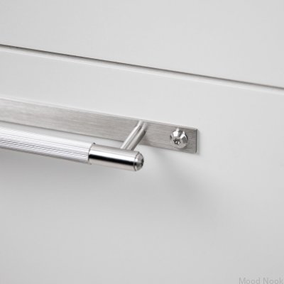 Linjär platta 125 stål silverförlängt möbelhandtag med dyna
