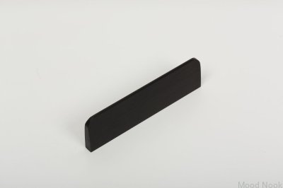 Tirador alargado para mueble Peak 64, aluminio negro cepillado