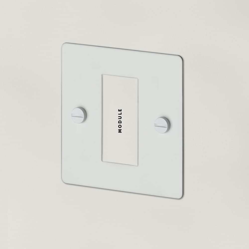 1g_whitelplate_whitebutt_singleinsert-text_3.jpg