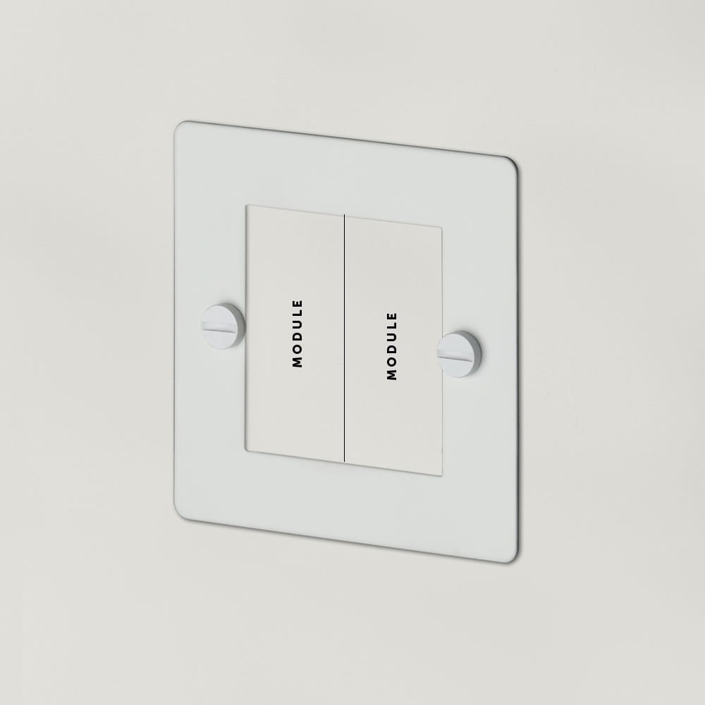 1g_whiteplate_whitebutt_doubleinsert-text_2.jpg