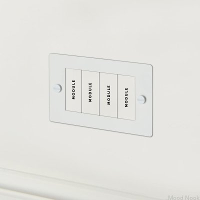 Fyra-modulers Euro Plate 2G-ram, stål, vit, brittisk standard