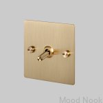 1.-1G_Toggle_Brass-scaled.jpg