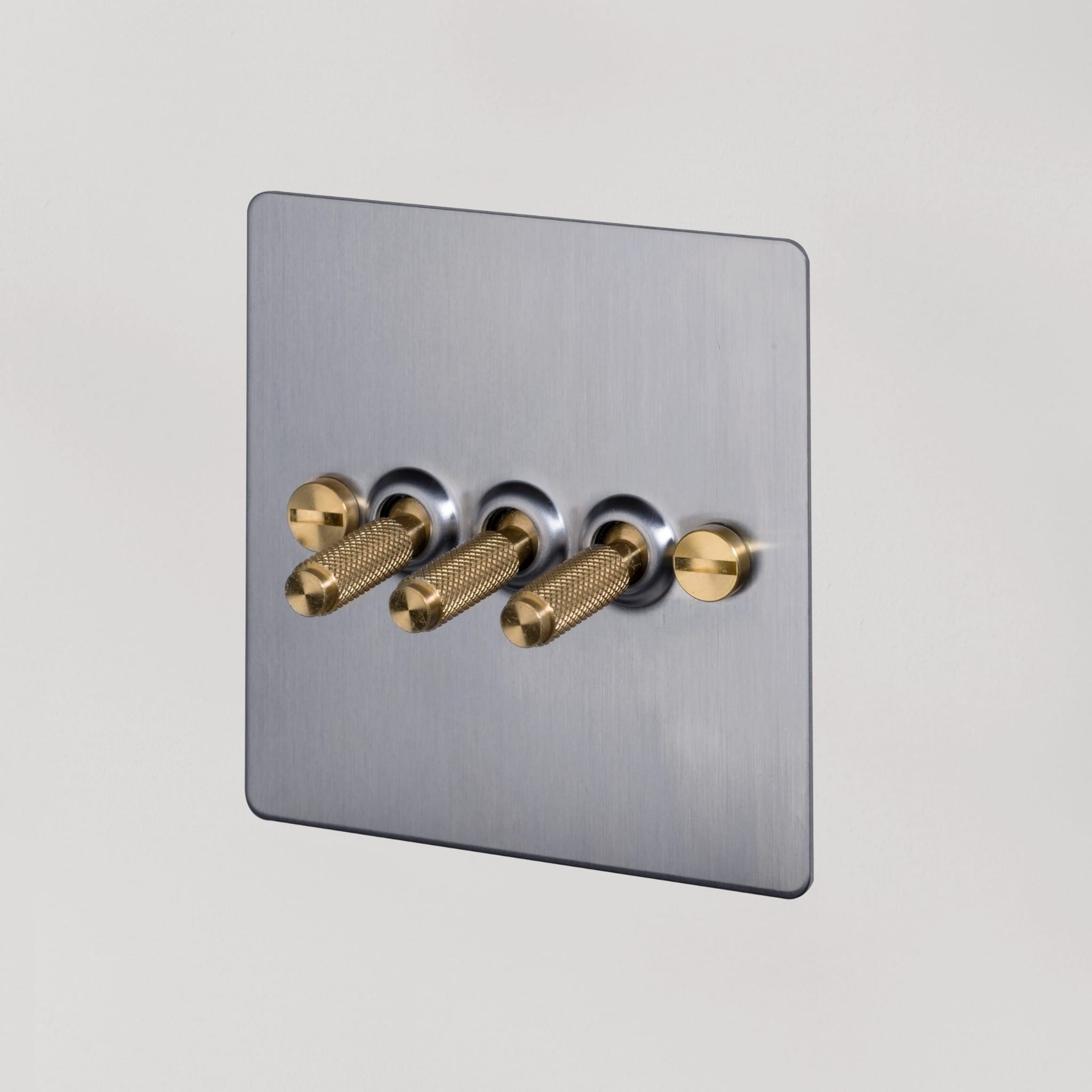 3G-Toggle-SwitchW_SteelP_BrassDet-copy-scaled.jpg