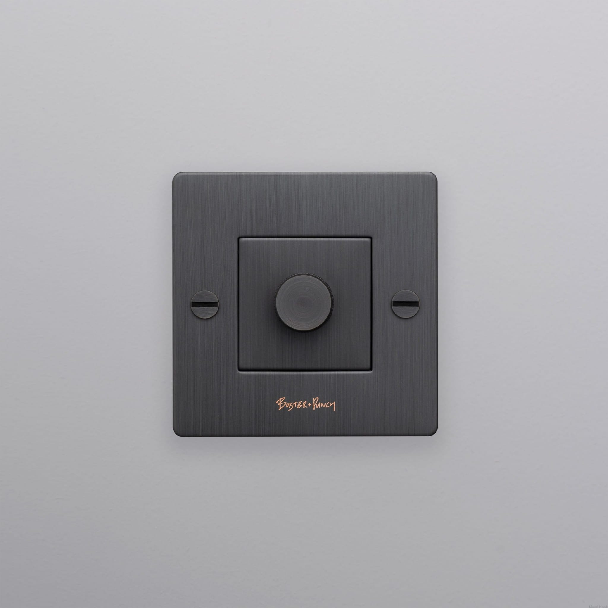 EU_Electrcity_1G_dimmer_SmokedBronzeFE_Web-scaled.jpg