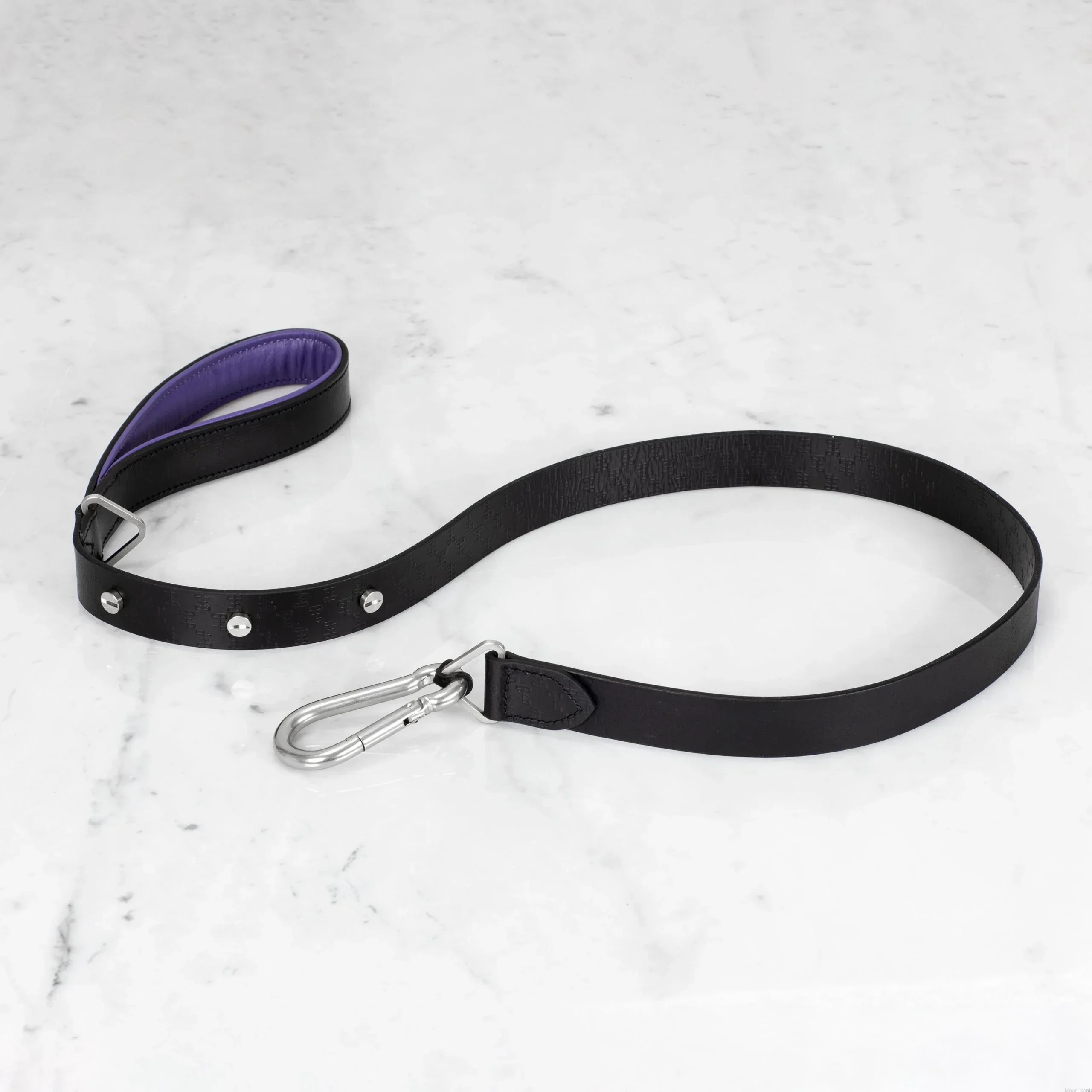 27880.