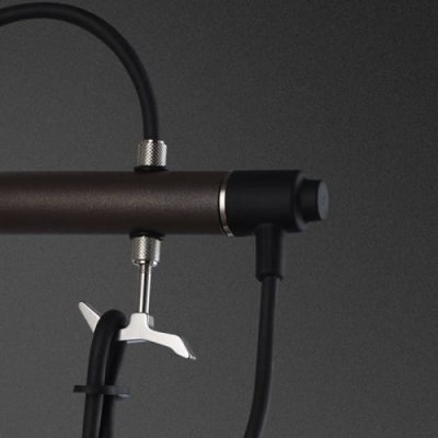 Hooked Cross L vägglampa stål grafit med silver