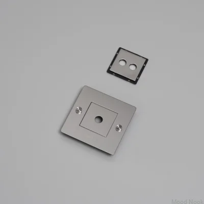 Ram med logotypinsats Platta 1G Stål Silver Europeisk standard