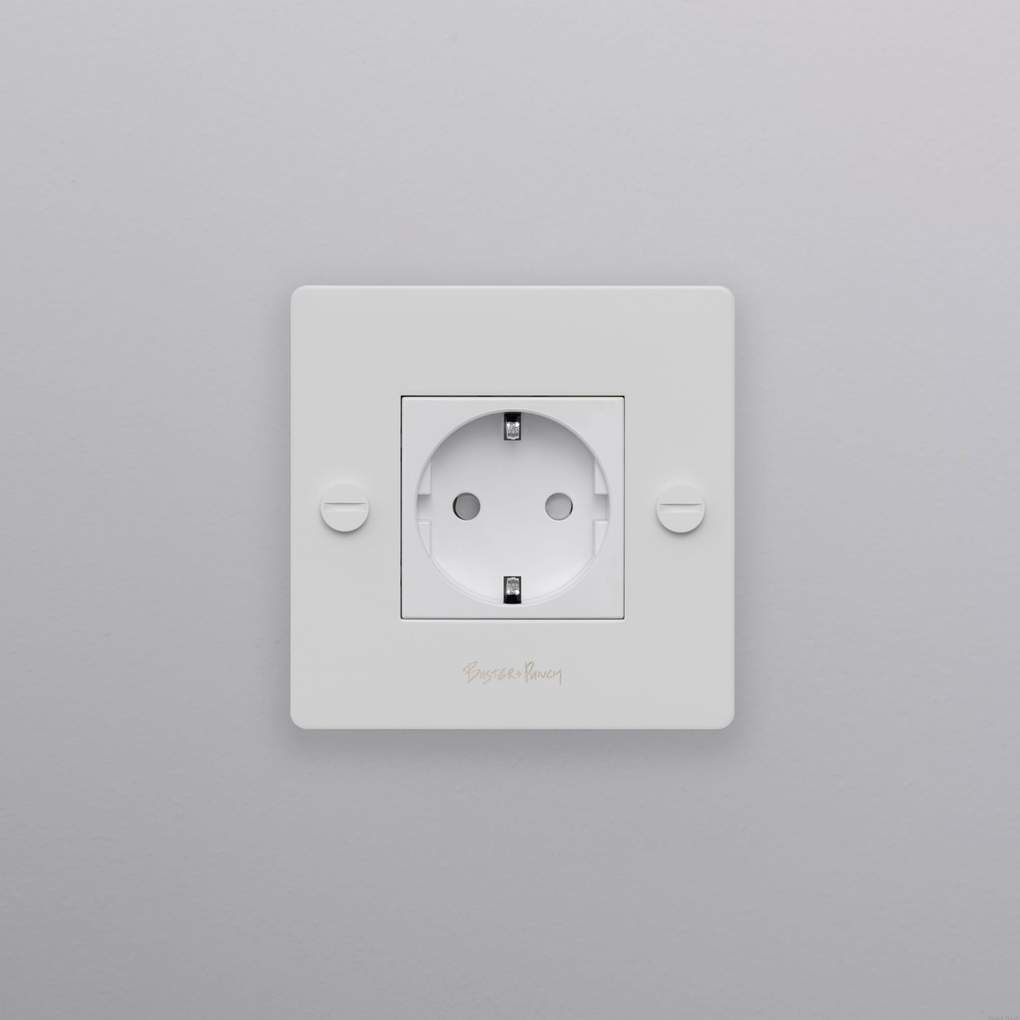 EU_Electricity_1G_Socket_white_FE_Web-scaled.jpg