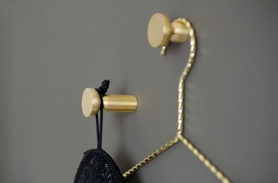 Настенная вешалка Kokeshi 3052, матовая латунь, неокрашенная