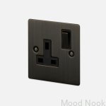 1g_uk-plug-smoked-bronze.jpg