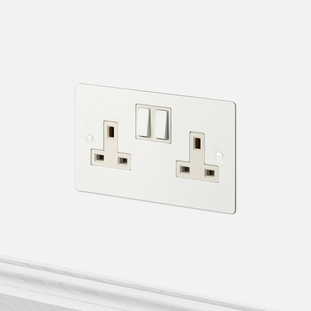 2g_uk-plug-white.jpg