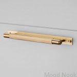 Mosiężny uchwyt Pull bar z podkładką na meblu