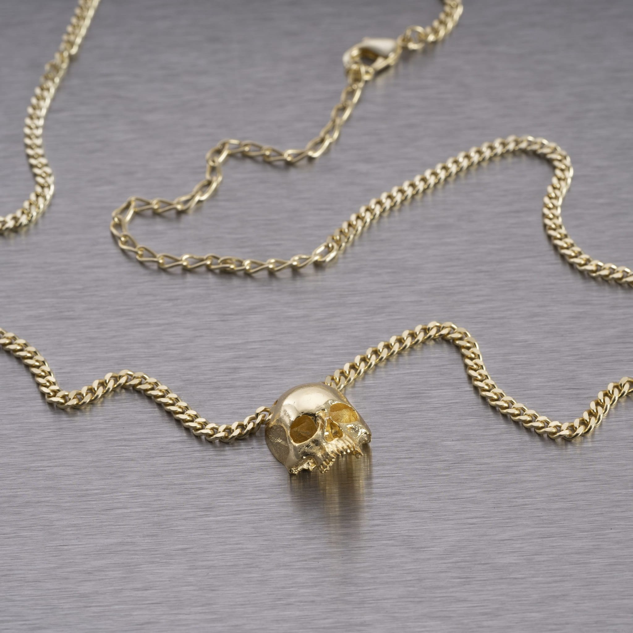 TB_Necklace_Gold_Detail_1_Skull_web-scaled.jpg