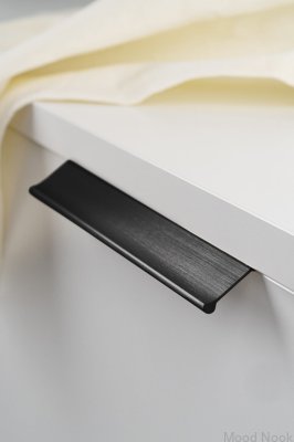 Wing 64 Aluminum Black Brushed edge furniture handle