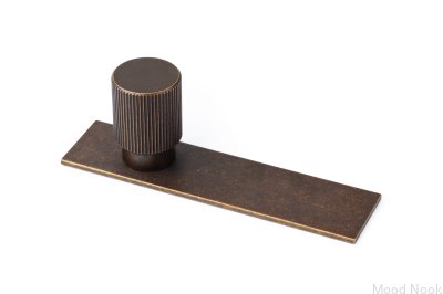 Möbelknopp med Arpa Plate Aluminium Rustik Guld bricka