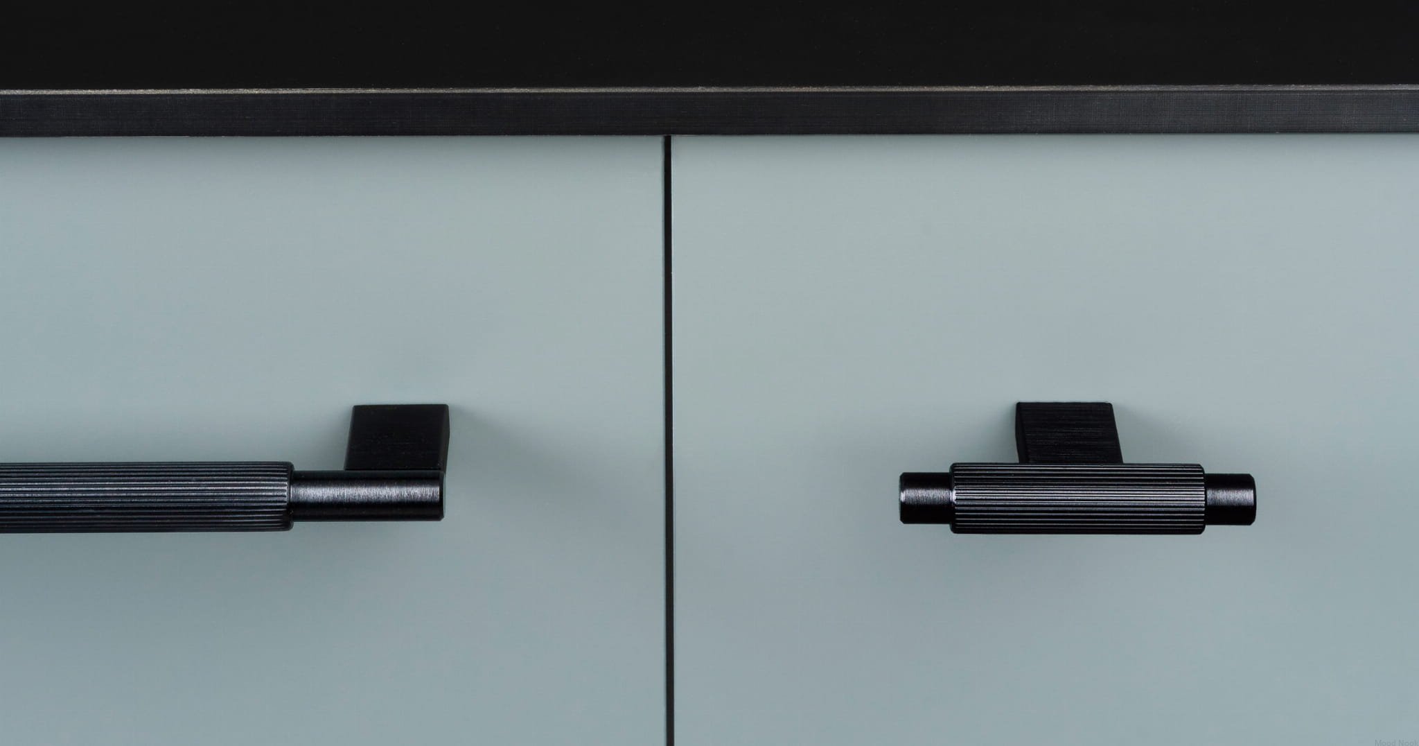 2-0583-ARPA.-handle-and-knob.jpg
