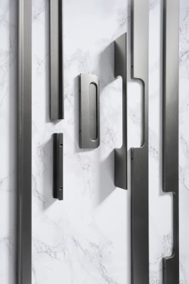 Peak 768 Aluminium Metallic Grå avlångt möbelhandtag