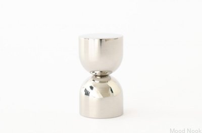Kokeshi 1832 möbelknopp i polerat stål