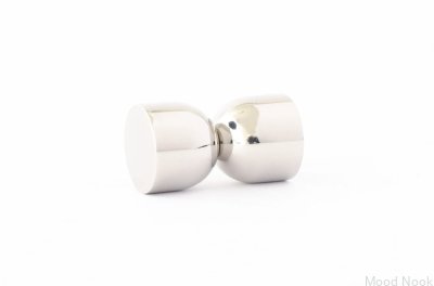 Kokeshi 1832 möbelknopp i polerat stål
