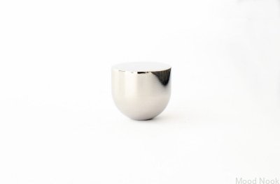 Kokeshi 1816 möbelknopp i polerat stål