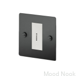 1g_blackplate_blackbutt_singleinsert-text_2.jpg