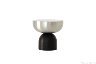 Kokeshi Mix 3032 Aluminium Svart med möbelknopp i borstat stål