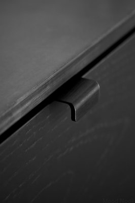 Artisan 40 Aluminium Kant Möbelhandtag Matt Svart Borstad