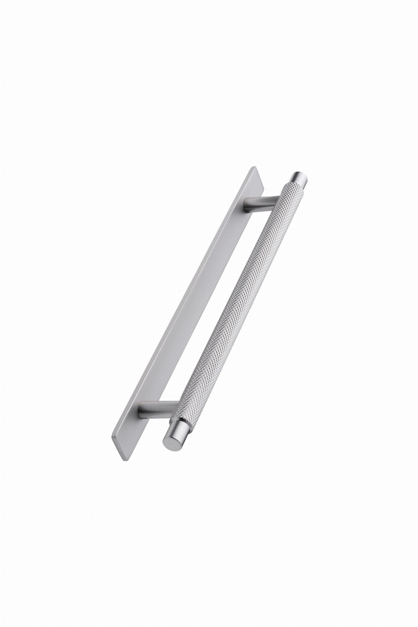 549020192-66--Uchwyt-meblowy-podłużny-Manor-Back-192-Metalowy-Srebrny-Furnipart-Mood-Nook_1