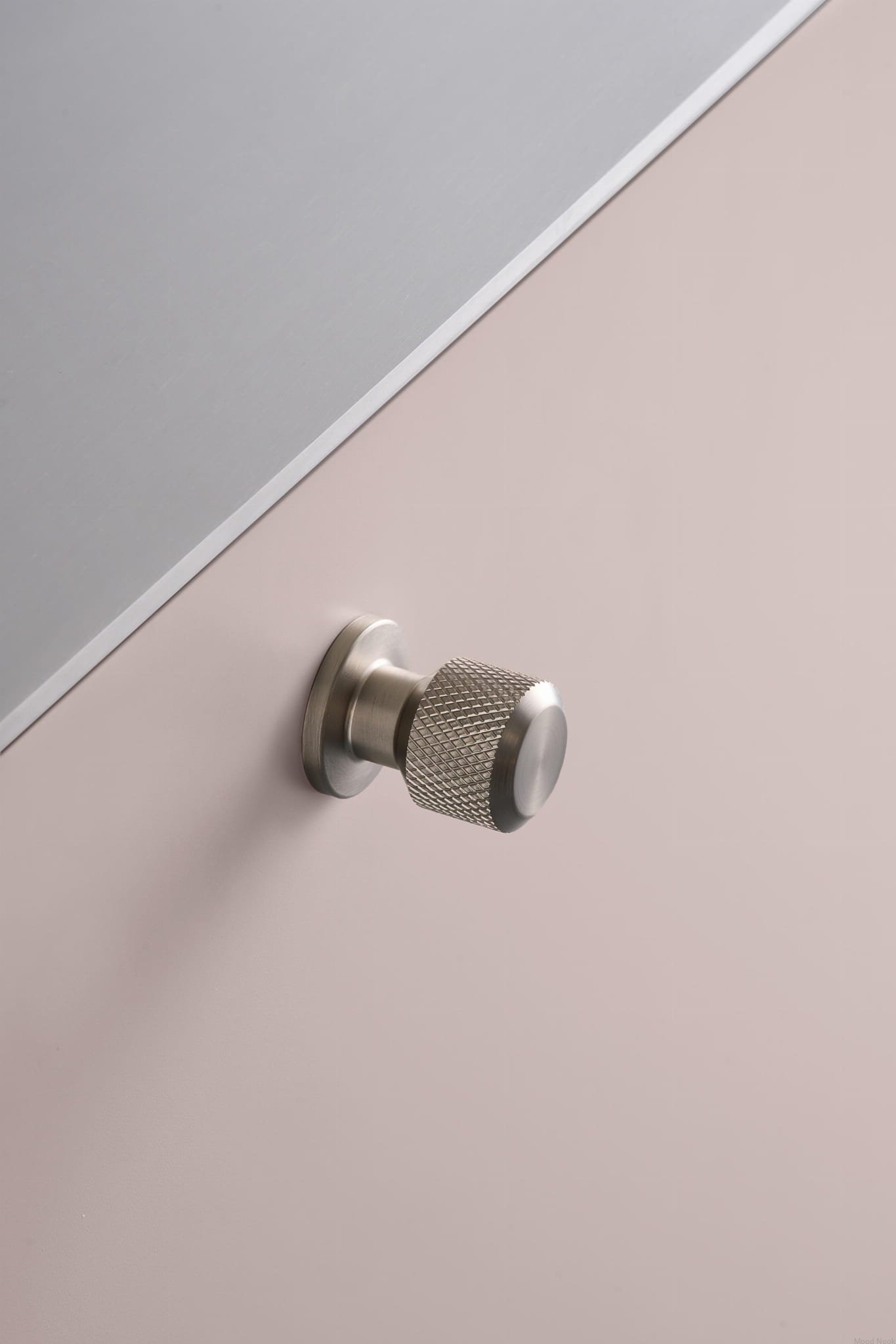 549220025-66--Gałka-meblowa-Manor-Round-30-Metalowa-Srebrna-Furnipart-Mood-Nook_2