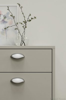 Luna 64 metall silver långsträckt möbelhandtag
