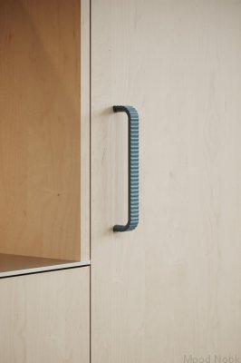 Spets 160 avlångt möbelhandtag, Metallblå Matt