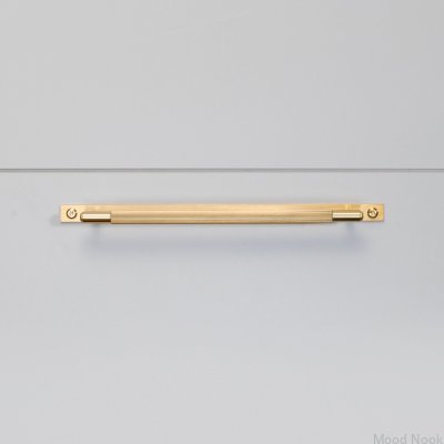 Linjär platta 225 Mässingsförlängt möbelhandtag med bricka