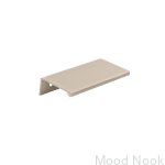 391355-11--Uchwyt-meblowy-krawędziowy-Square-Aqua-94-Aluminiowy-Kremowy-Beslag-Design-MoodNook_1