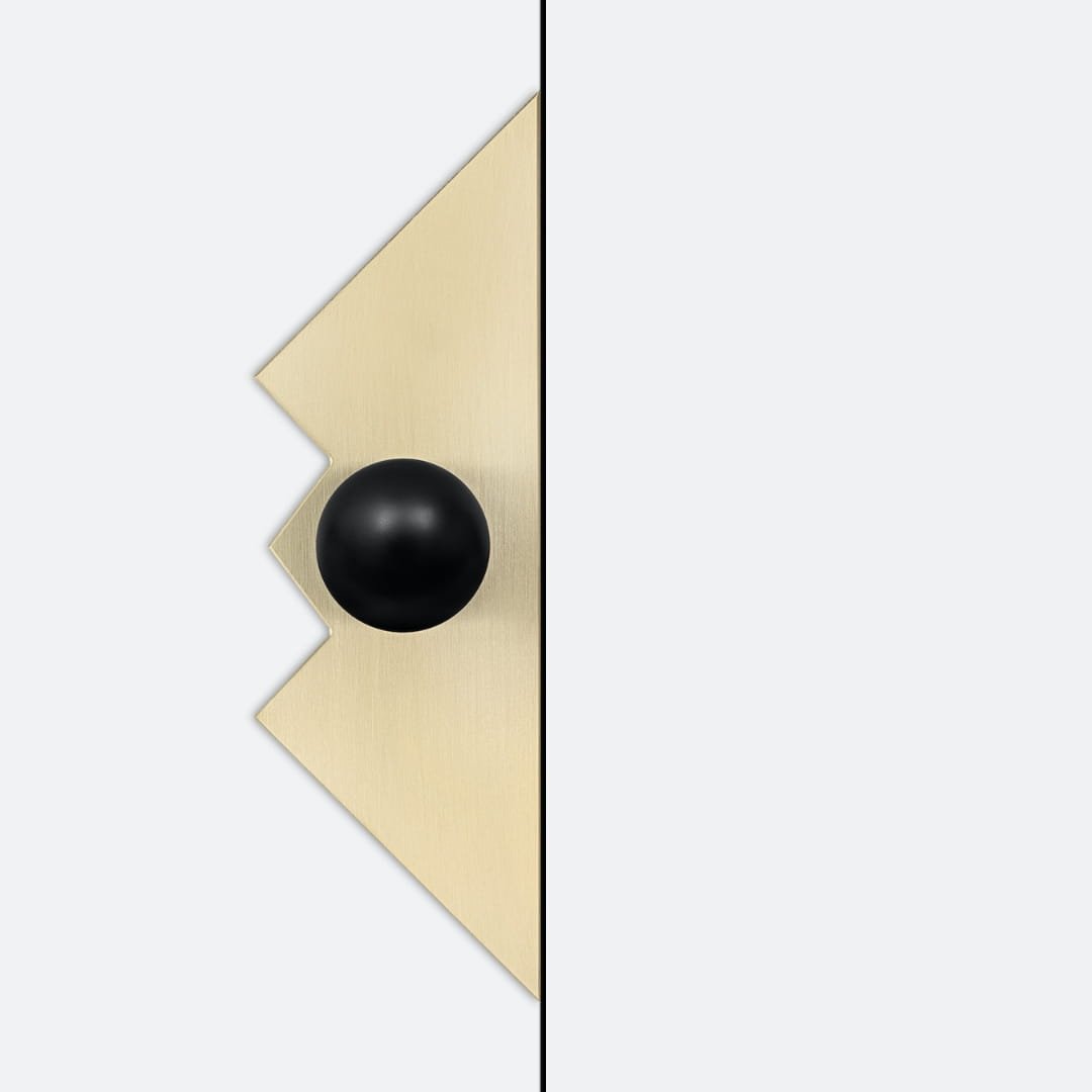 U.0.6.1.BLK--Gałka-meblowa-z-podkładką-Odete-M-Pillow-Queen-Mosiężna-Czarna-ze-Złotym-Nielakierowanym-Szczotkowanym-Open&Hide-MoodNook