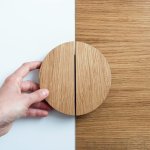D_69-0-0-1--Uchwyt-meblowy-Basic-130-Drewniany-Dębowy-Olej-Miękki-Bezbarwny-Półmat-DOT-Manufacture-MoodNook_1