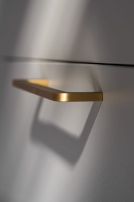 Продольная мебельная ручка Isa 128 Brass Brushed Неокрашенная