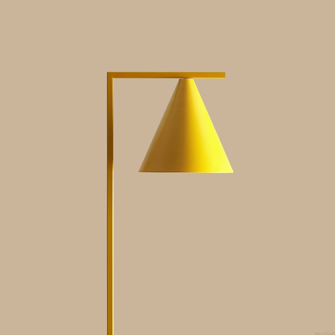 1108A14--Lampa-stojąca-Form-Metalowa-Musztardowa-Artera-MoodNook_2