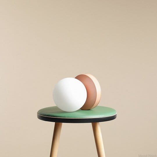 1076B11_S--Lampka-biurkowa-Ball-S-Metalowa-Koralowa-Artera-MoodNook_3
