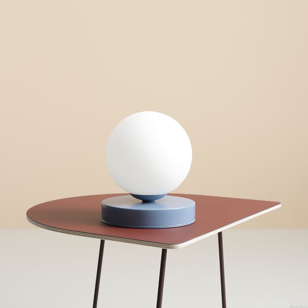 1076B16_S--Lampka-biurkowa-Ball-S-Metalowa-Niebieska-Artera-MoodNook_2