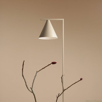 Lampa stojąca Form Metalowa Beżowa