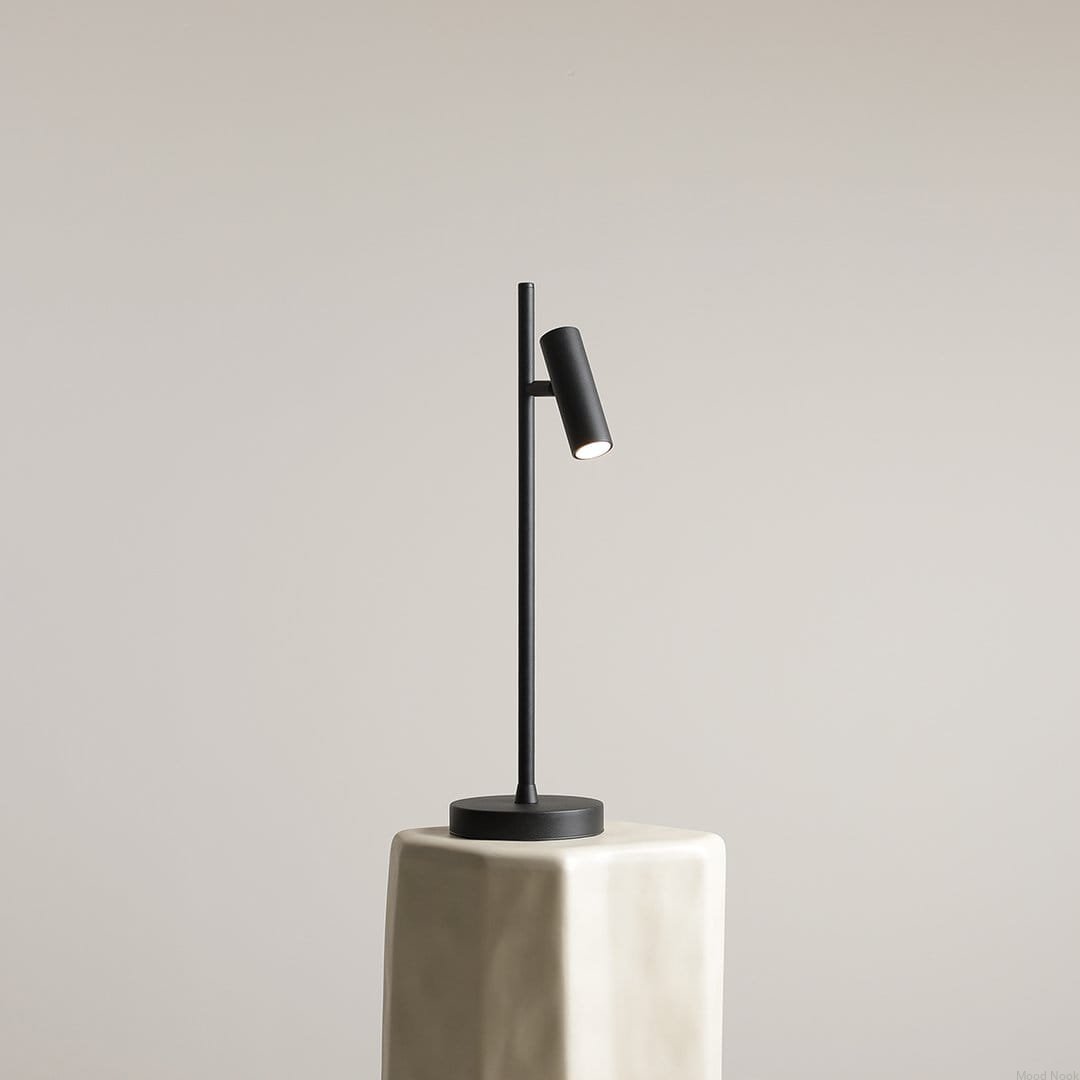 1104B1--Lampka-biurkowa-Trevo-Metalowa-Czarna-Artera-MoodNook_2