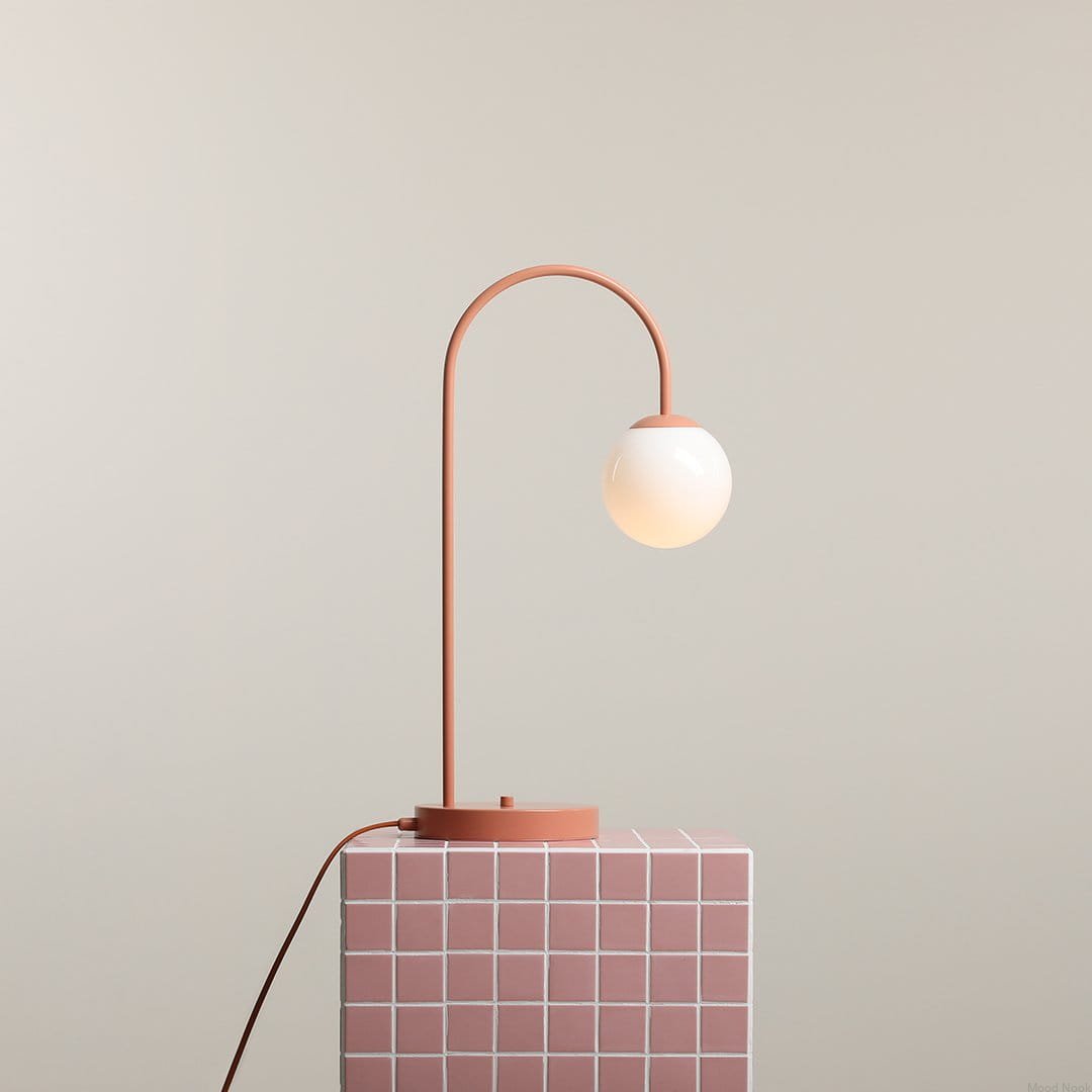1116B11--Lampka-biurkowa-Una-Metalowa-Koralowa-Artera-MoodNook_2