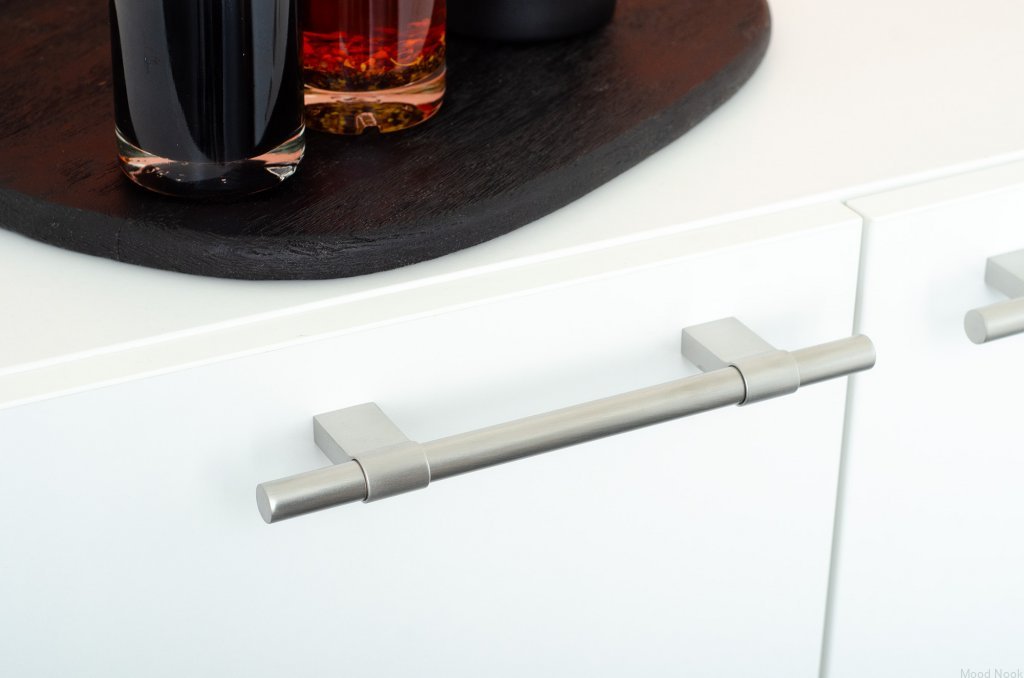 HA66RB--uchwyt-meblowy-podluzny-line-big-208-stal-szczotkowana-Mood-Nook_3