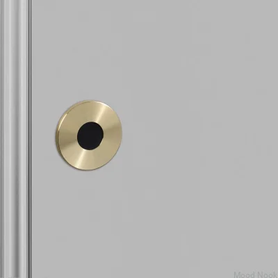 Schweizisk rund platta 38 mm mässing Standard Swiss