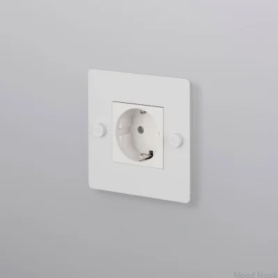 Enkeluttag utan logotyp Typ F Kors 1G Stål Vit Europeisk standard