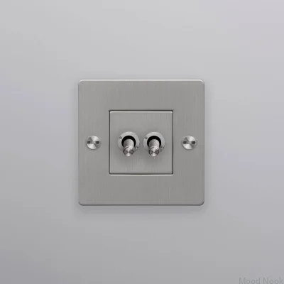 Dubbelströmbrytare utan logotyp Kors 1G Stål Silver Europeisk standard