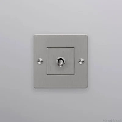 Enkelbrytare utan logotyp Kors 1G Stål Silver Europeisk standard