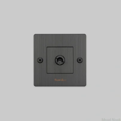 Enkelbrytare med logotyp Linjär 1G Mässing Bränd brons Europeisk standard