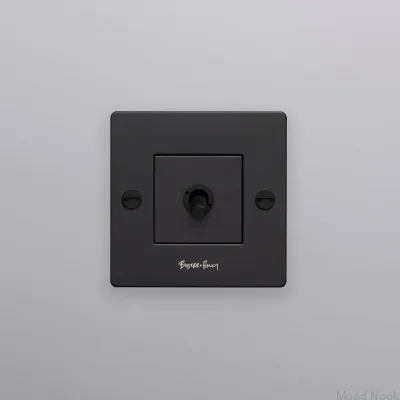 Enkelbrytare med Cross 1G-logotyp, stål, svart, europeisk standard