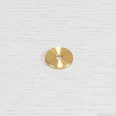 T-stångsbricka i mässing